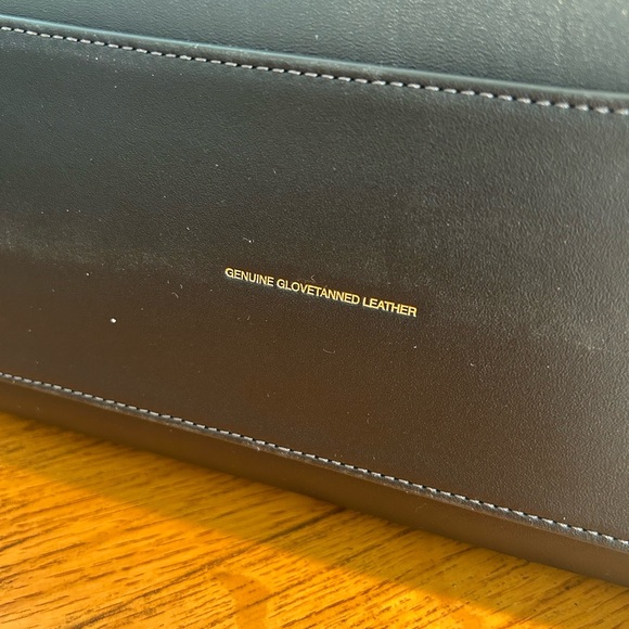 New Coach Black Leather Shoulder Bag with Gold Accent and Wallet - Picture 13 of 16